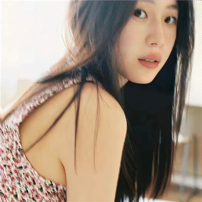雨巷客房海报